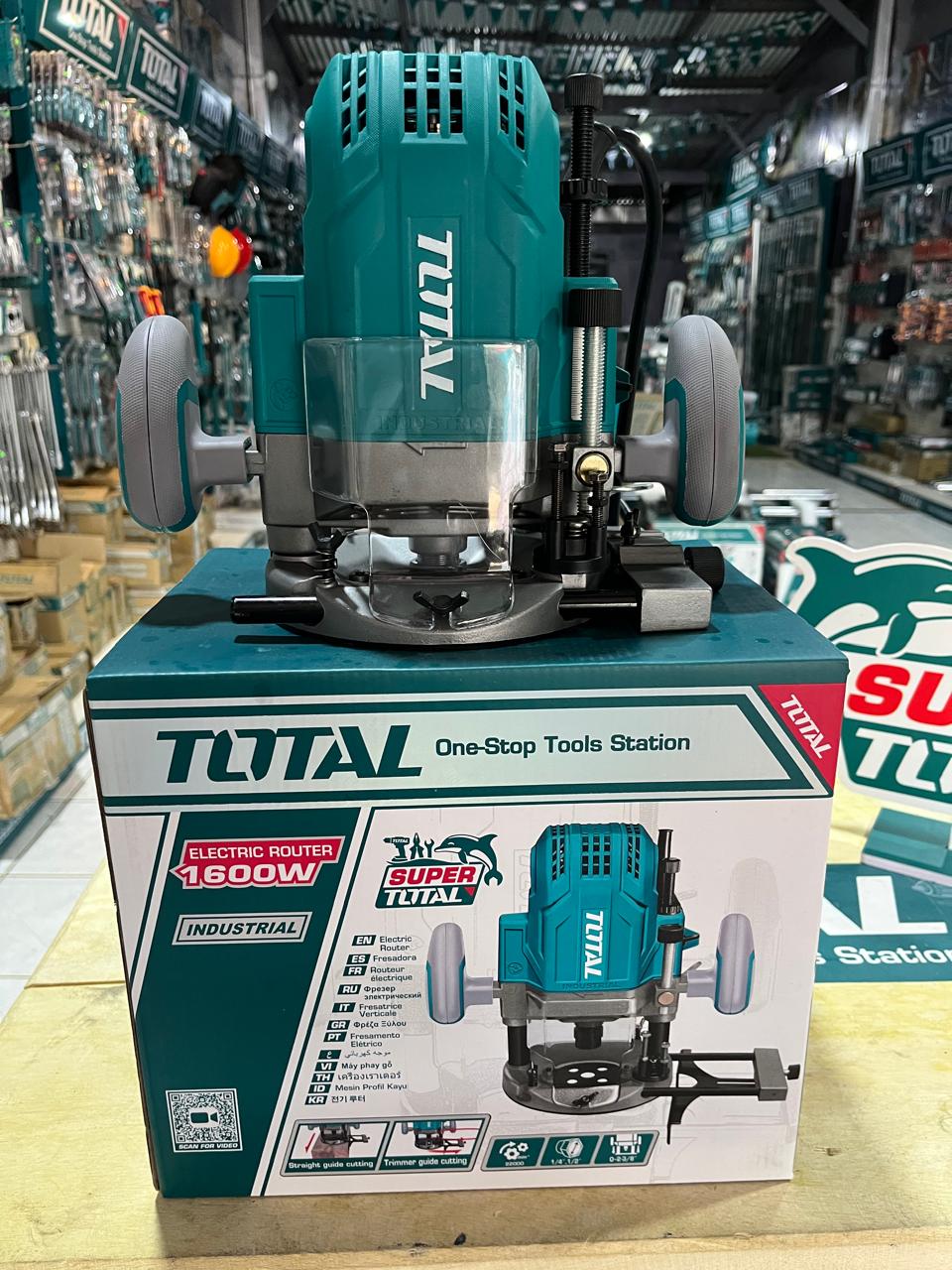 ROUTER TOTAL 1600W UTR111216